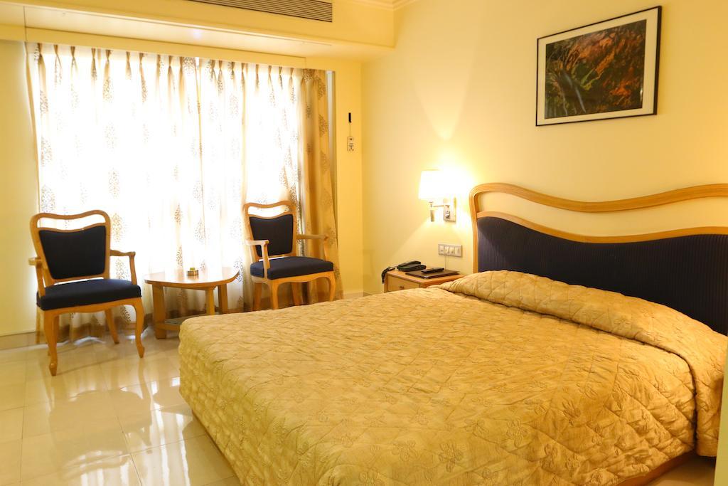 The Ambassador Hotel Pune Zimmer foto